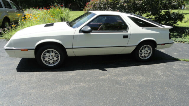 1986 Chrysler Laser XT - photo 3