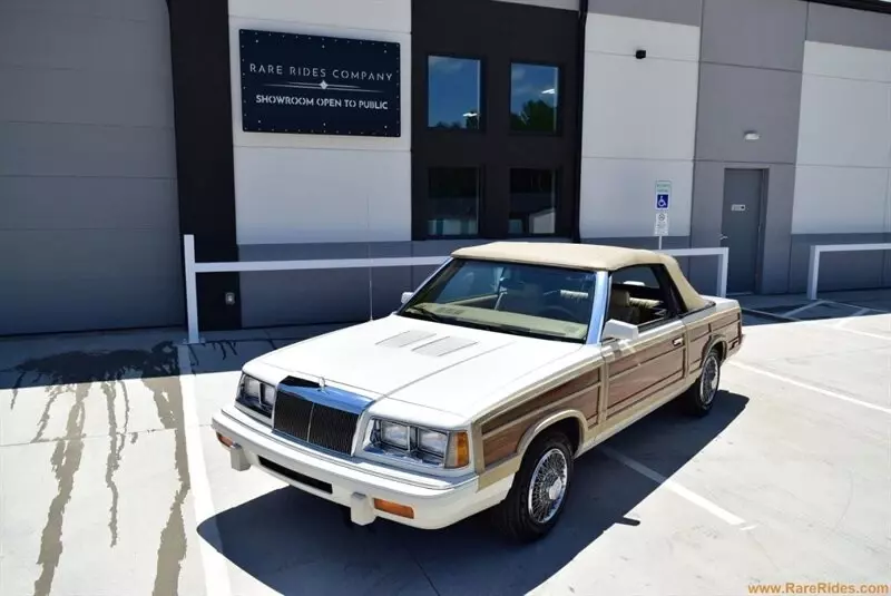 1986 Chrysler Le Baron Mark Cross Town & Country - photo 9