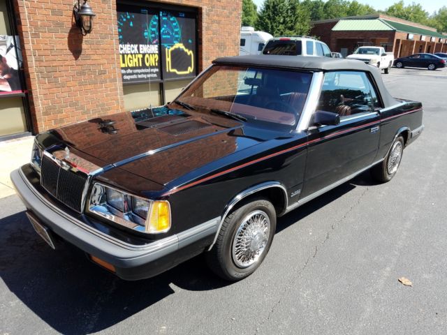 1986 Chrysler LeBaron - photo 2