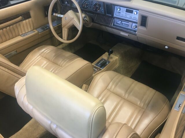 1986 Chrysler LeBaron - photo 11