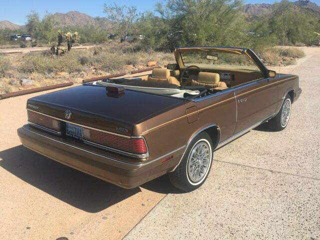 1986 Chrysler LeBaron - photo 4