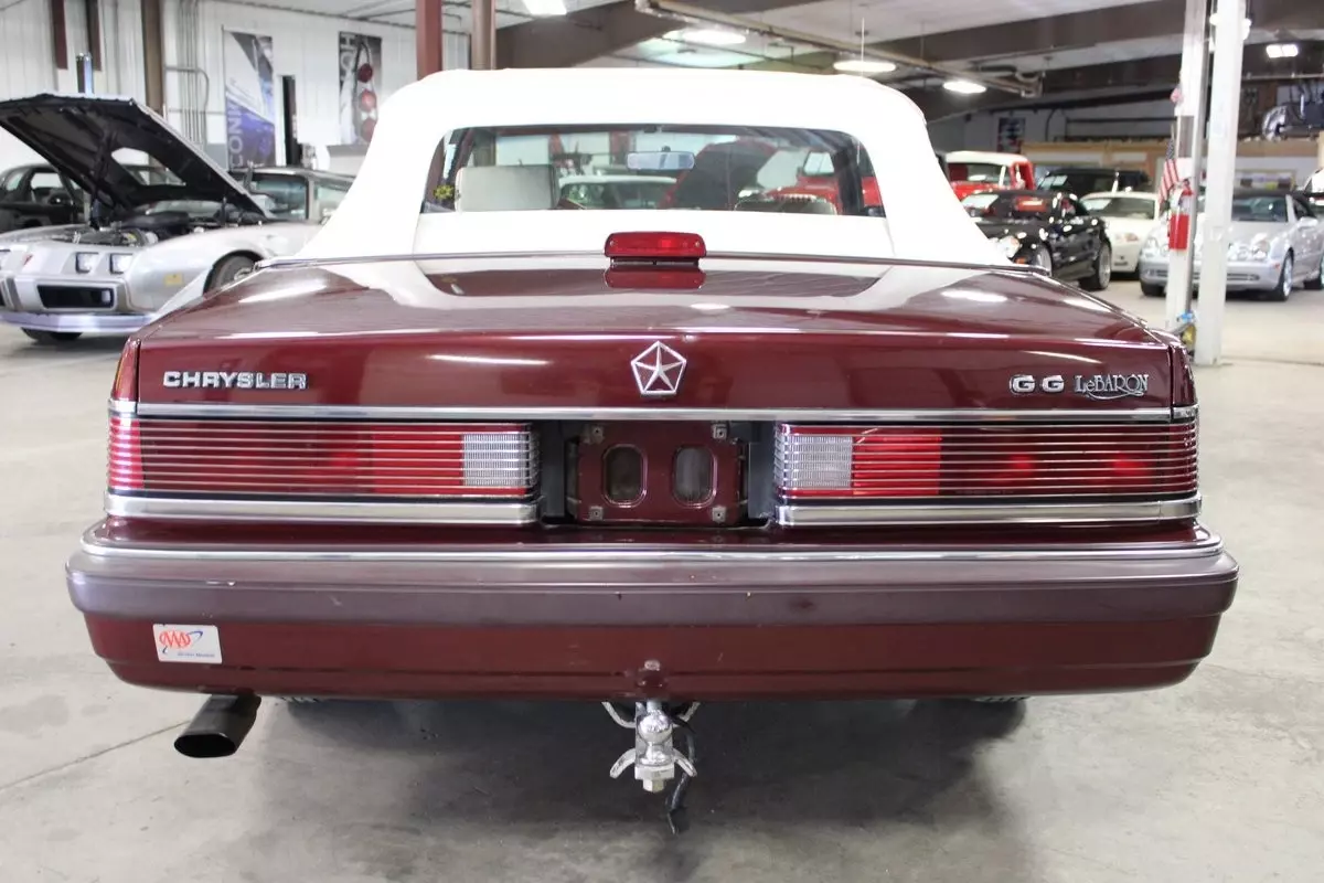 1986 Chrysler LeBaron Convertible - photo 5