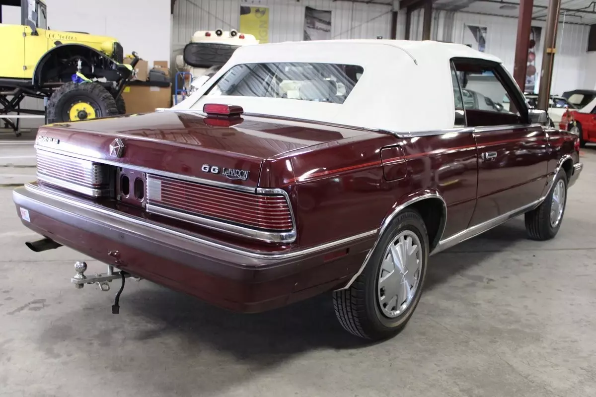 1986 Chrysler LeBaron Convertible - photo 6