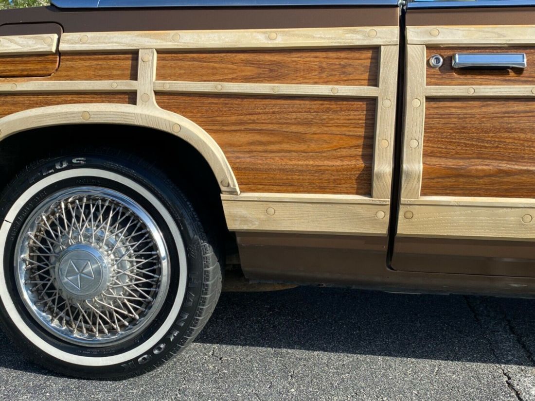 1986 Chrysler LeBaron - photo 3