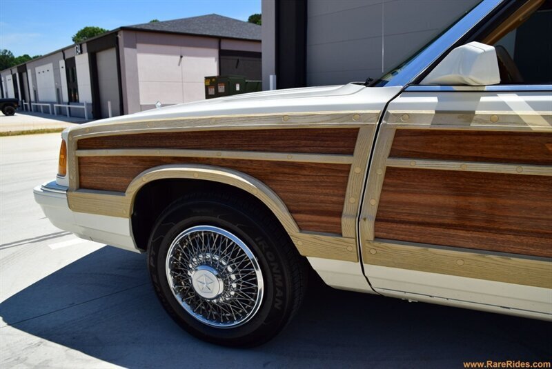 1986 Chrysler LeBaron Mark Cross Town & Country - photo 11