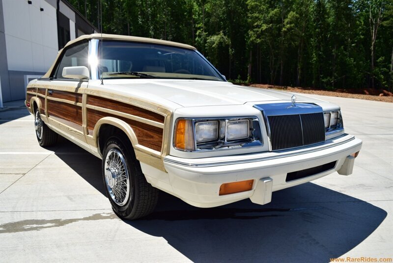1986 Chrysler LeBaron Mark Cross Town & Country - photo 2
