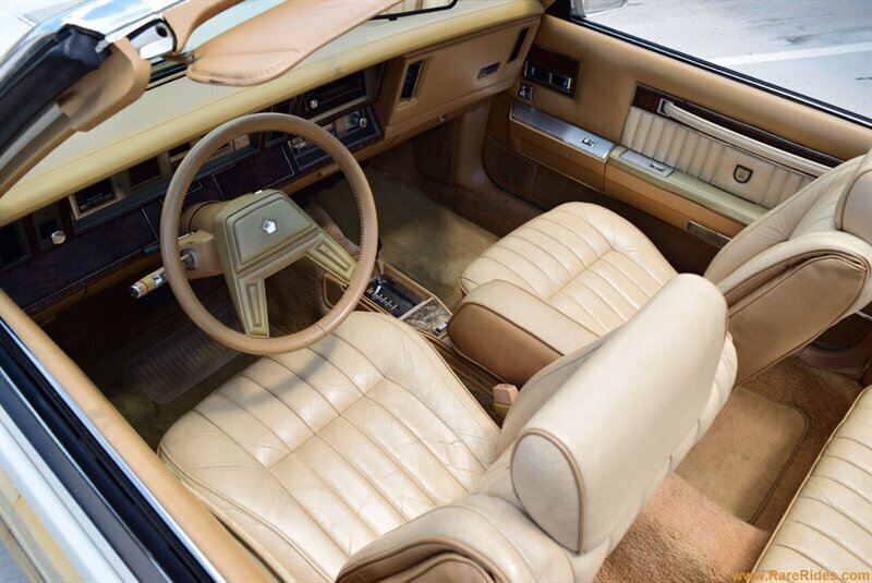 1986 Chrysler LeBaron Mark Cross Town & Country - photo 5