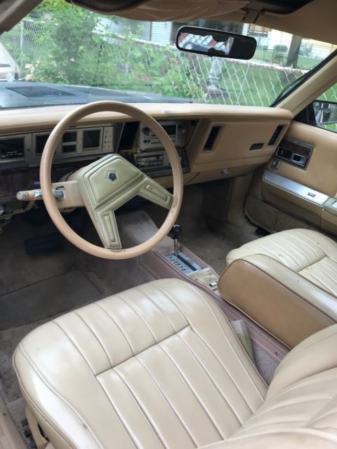 1986 Chrysler Town & Country LeBaron - photo 3