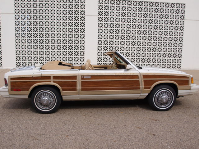 1986 Chrysler LeBaron Town + Country Mark cross - photo 10