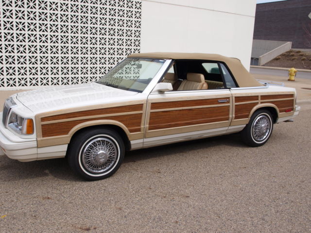 1986 Chrysler LeBaron Town + Country Mark cross - photo 3