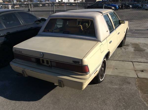 1986 Chrysler LeBaron Mark Cross Leather - photo 4