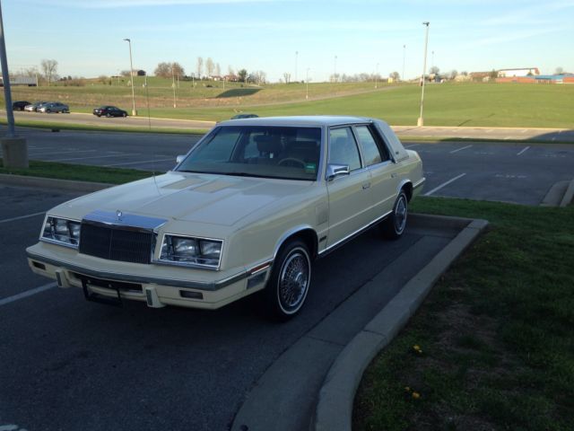 1986 Chrysler New Yorker