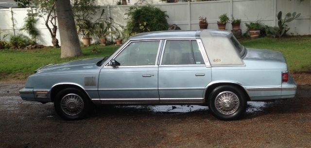 1986 Chrysler New Yorker Base Sedan 4-Door - photo 2