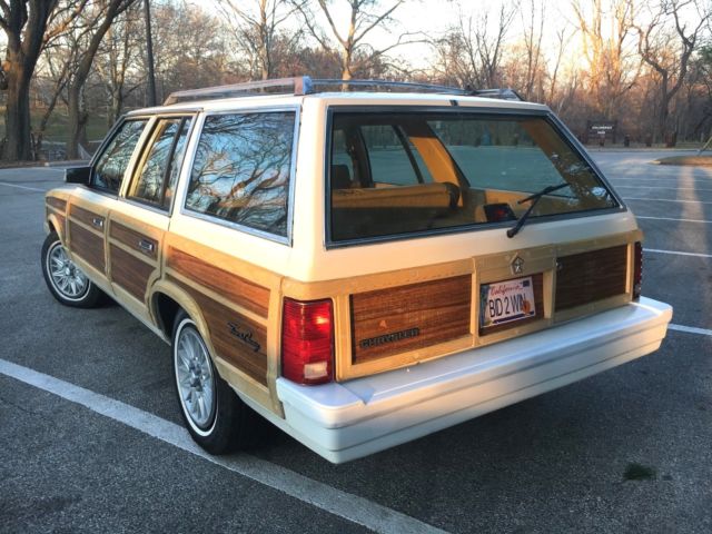 1986 Chrysler Town & Country WOODY - photo 4