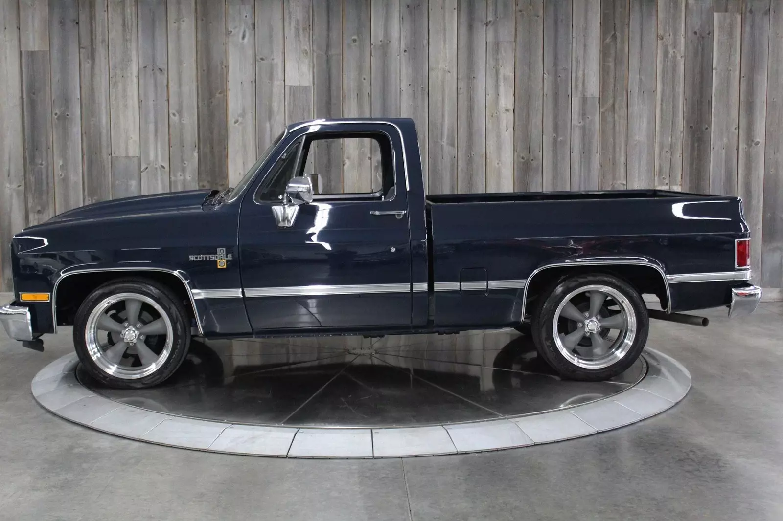 1986 C/K Pickup Restored with 6.0 LS Conversion Engine AC Auto Beautiful RestoMo 1986 Chevrolet C/K Pickup Restored with 6.0 LS Conversion Engine AC Auto