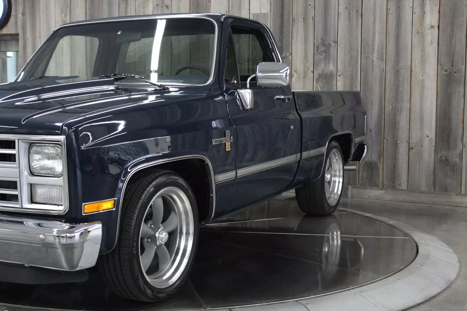 1986 Chevrolet C/K Pickup Restored with 6.0 LS Conversion Engine AC Auto - photo 11