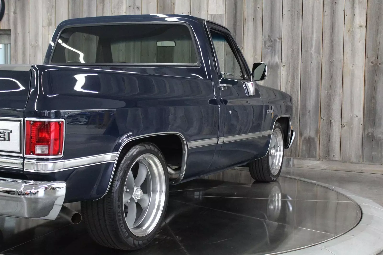 1986 Chevrolet C/K Pickup Restored with 6.0 LS Conversion Engine AC Auto - photo 13