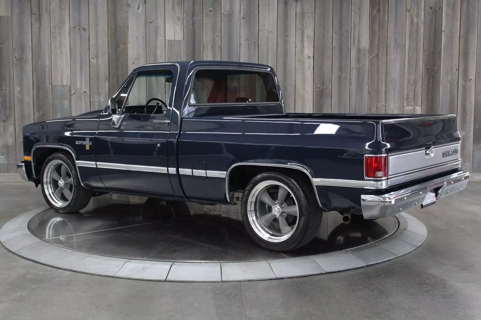 1986 Chevrolet C/K Pickup Restored with 6.0 LS Conversion Engine AC Auto - photo 4