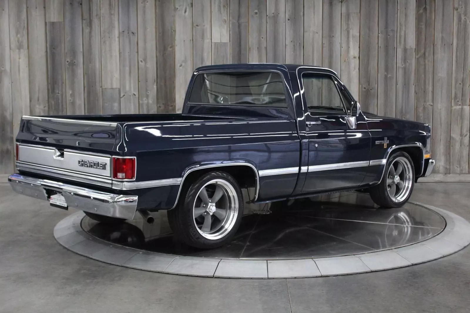 1986 Chevrolet C/K Pickup Restored with 6.0 LS Conversion Engine AC Auto - photo 5