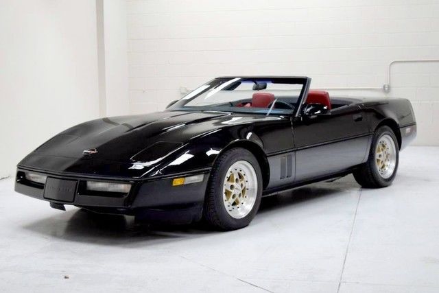 1986 Chevrolet Corvette Indianapolis 500 Pace Car Convertible 2-Door