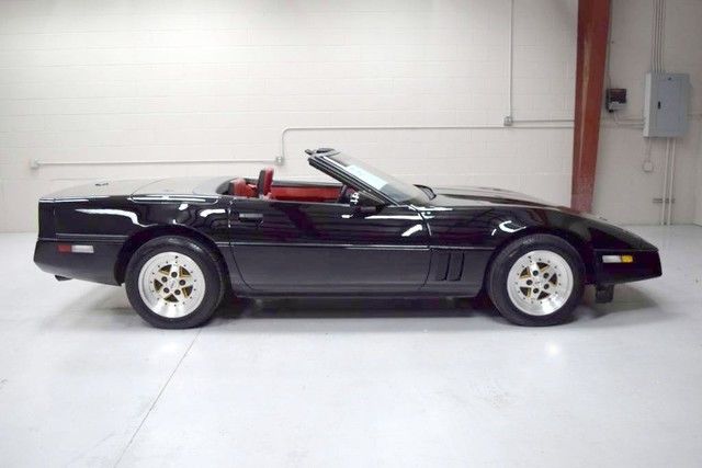 1986 Chevrolet Corvette Indianapolis 500 Pace Car Convertible 2-Door - photo 5
