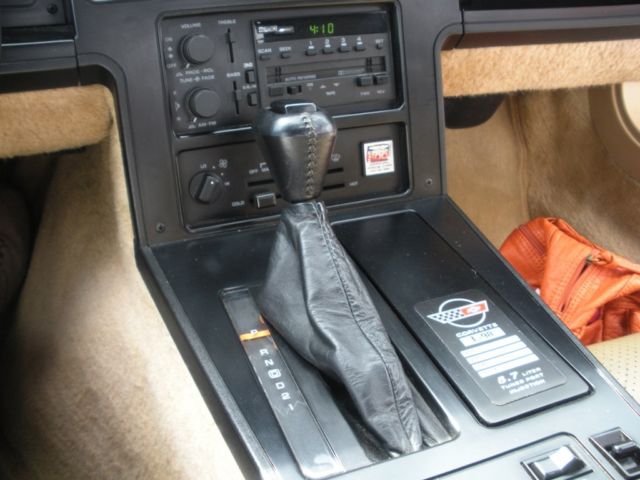1986 Chevrolet Corvette Covertible - photo 13