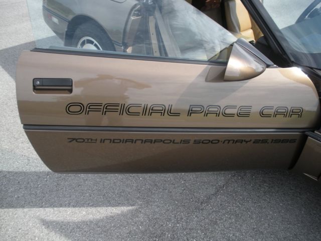 1986 Chevrolet Corvette Covertible - photo 5