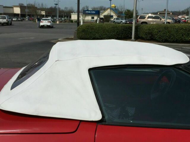 1986 Chevrolet Corvette with white rag top - photo 6