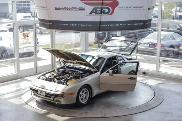 1986 Porsche 944 Coupe - photo 10