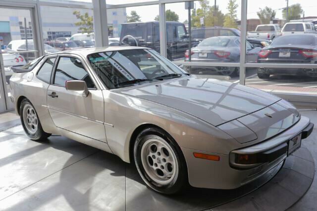 1986 Porsche 944 Coupe - photo 4