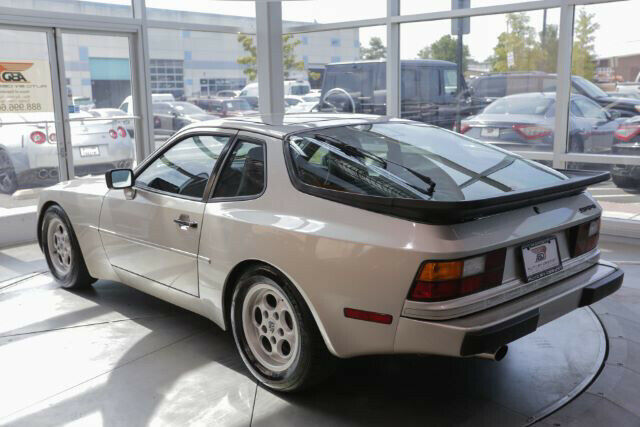 1986 Porsche 944 Coupe - photo 7