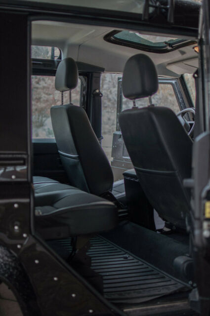 1980 Land Rover Defender 110 LHD 200 TDI Puma Body XS 1/2 Leather - photo 7