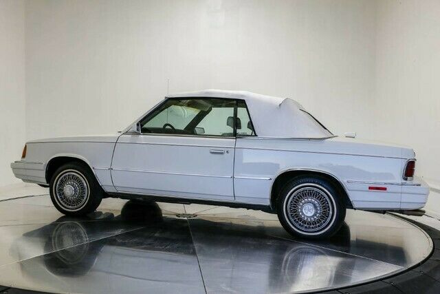 1986 Dodge 600 ES LEATHER CONVERTIBLE WELL KEPT CLEAN - photo 3