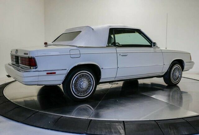 1986 Dodge 600 ES LEATHER CONVERTIBLE WELL KEPT CLEAN - photo 5