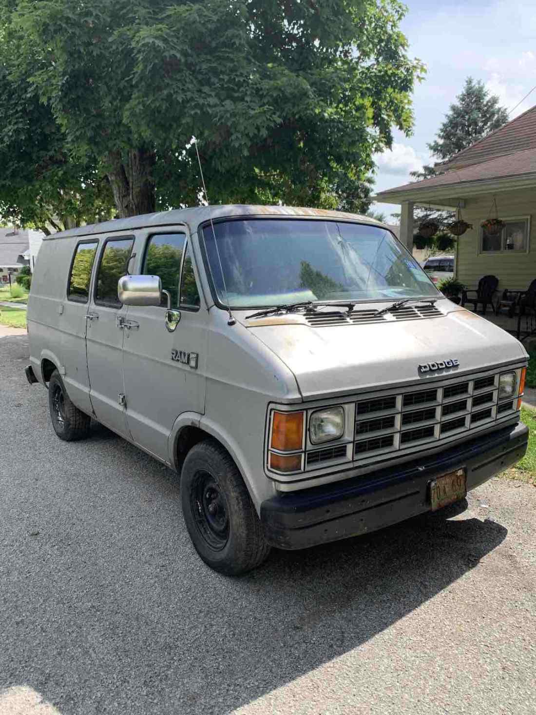 1986 Dodge B150 B150 - photo 5