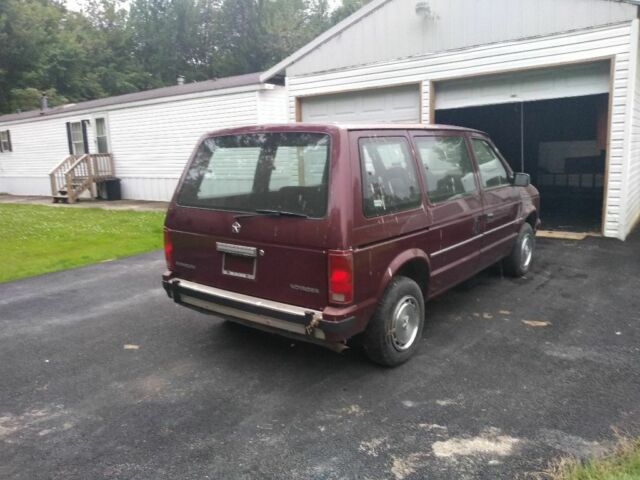 1986 Dodge Caravan Voyager - photo 3