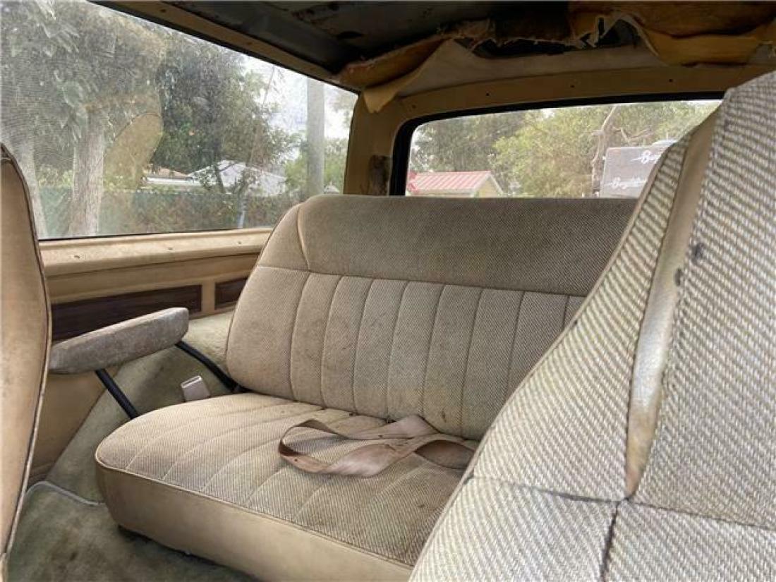 1986 Dodge Ram Charger - photo 12