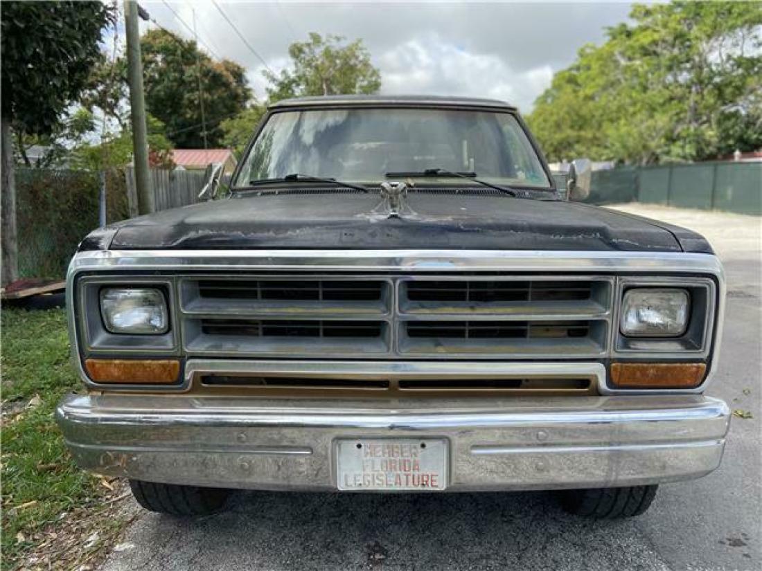 1986 Dodge Ram Charger - photo 2