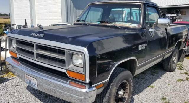 1986 Dodge Ram LE D150 Short Box 4X4 Black Limited Edition! Power Everything 1986 Dodge D150 LE