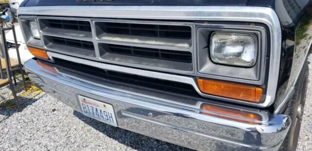 1986 Dodge D150 LE - photo 3