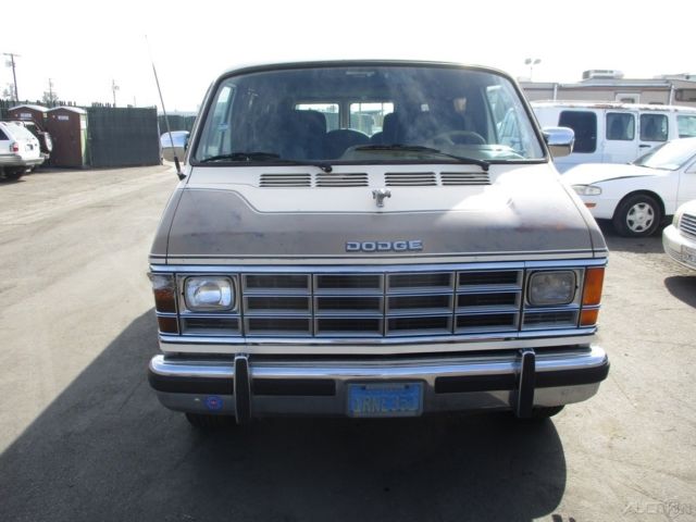 1986 Dodge Ram Van B250 - photo 8