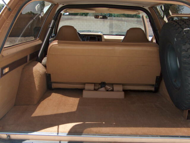 1986 Dodge Ramcharger 250 Royal - photo 10