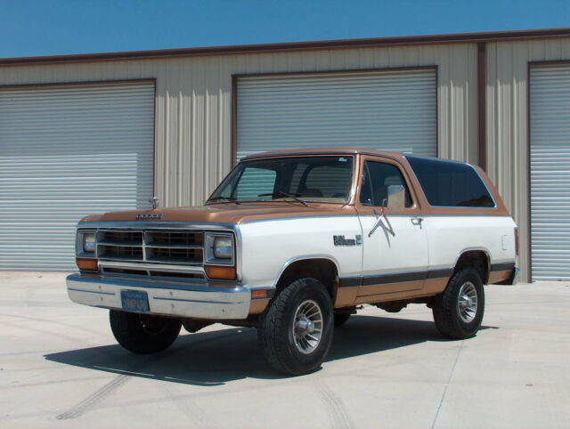 1986 Dodge Ramcharger 250 Royal - photo 2