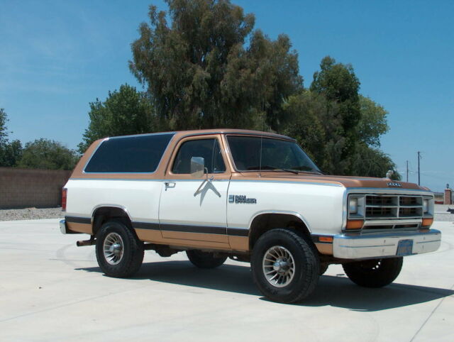 1986 Dodge Ramcharger 250 Royal - photo 6
