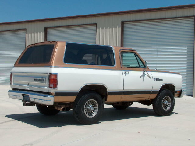 1986 Dodge Ramcharger 250 Royal - photo 7