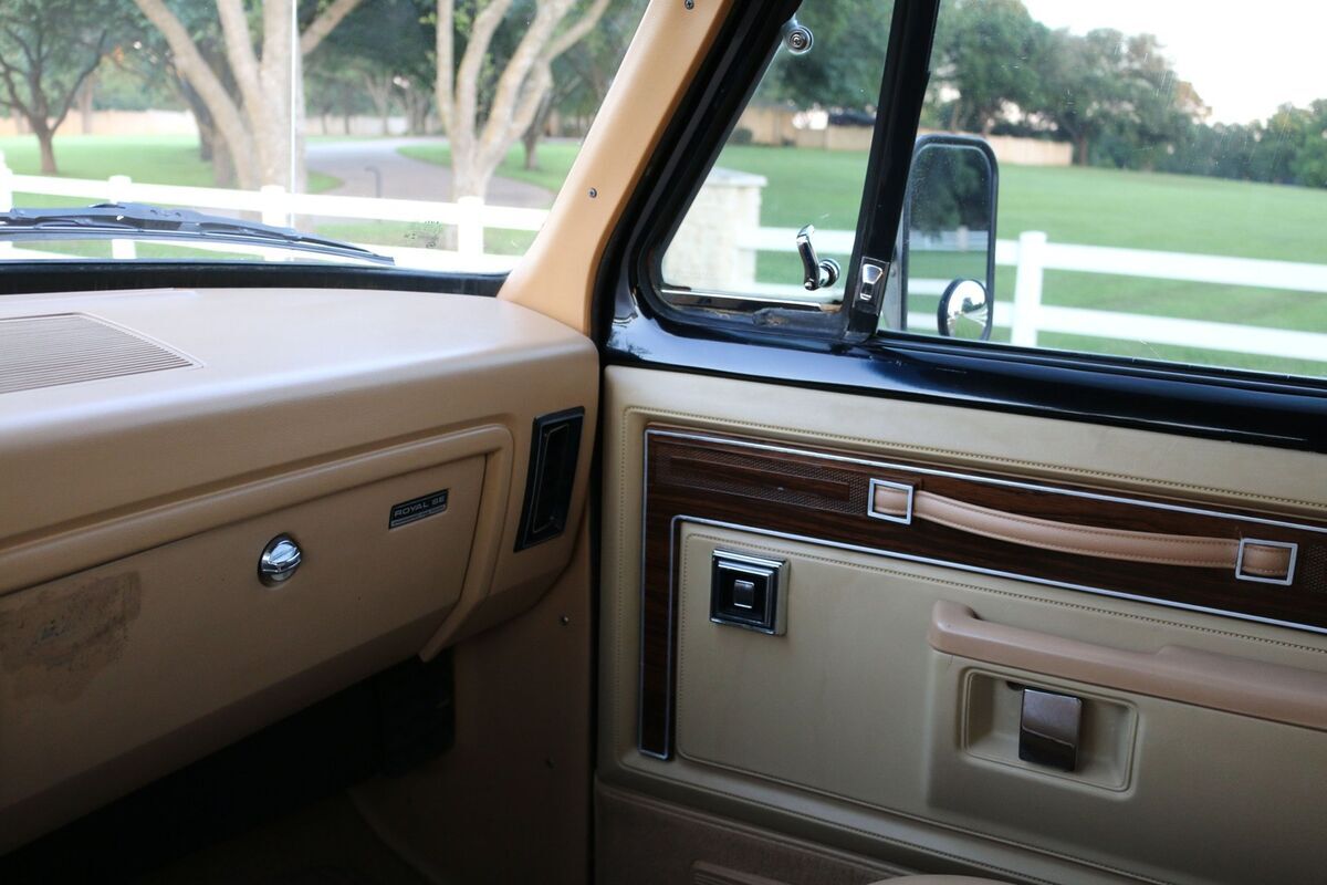 1986 Dodge Ramcharger - photo 10