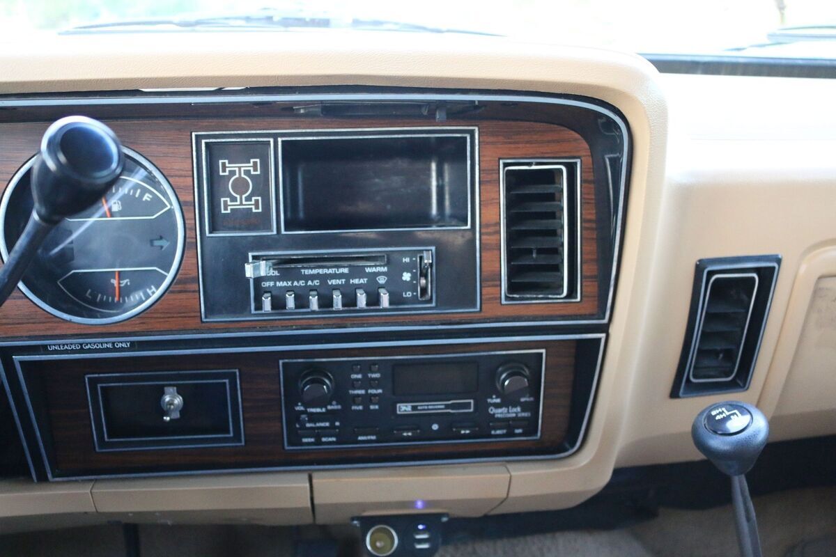 1986 Dodge Ramcharger - photo 11