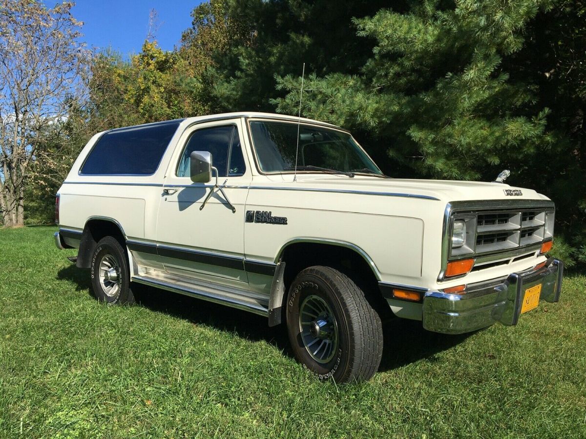 1986 Dodge Ramcharger 4x4 - Used VGC, rare & Ram tough! 1986 Dodge Ramcharger AW150, Royal SE, loaded Survivor