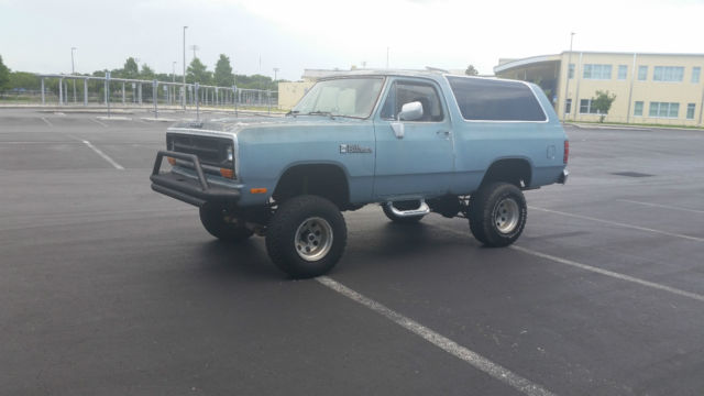 1986 Dodge Ramcharger Base Sport Utility 2-Door 5.9L 1986 Dodge Ramcharger EFI