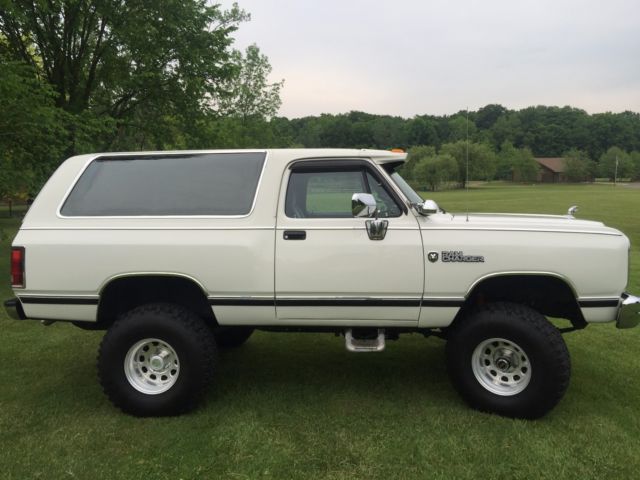 1986 Dodge Ramcharger - photo 2